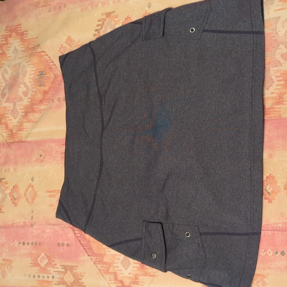 Athleta skirt size small